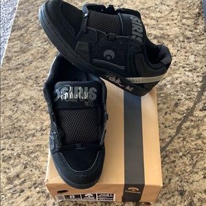 Brand new Signature PLG skate shoes